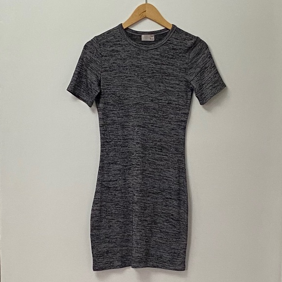 Wilfred Free Mara GREY BLACK T-shirt Dress - Picture 3 of 6